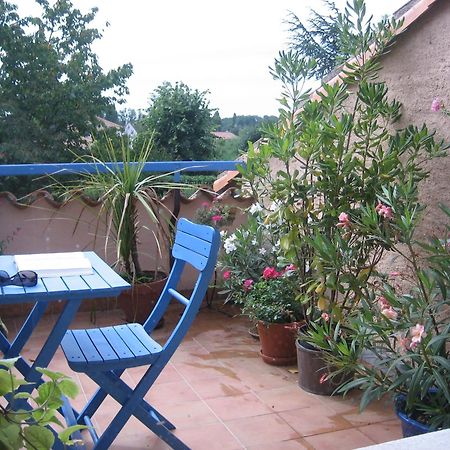 Les Pierres Blanches Bed & Breakfast Bonneuil-Matours Eksteriør bilde