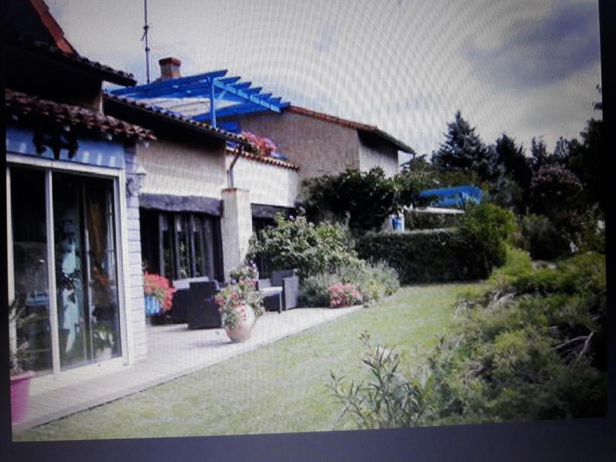 Les Pierres Blanches Bed & Breakfast Bonneuil-Matours Eksteriør bilde