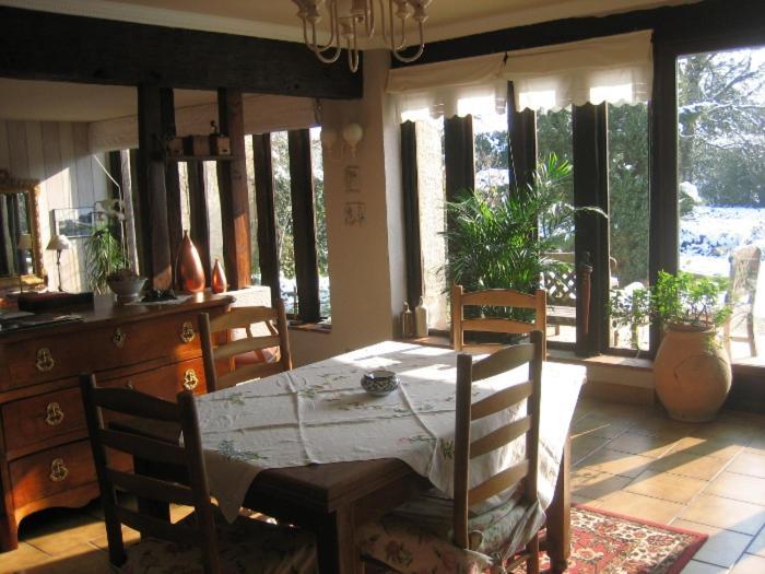 Les Pierres Blanches Bed & Breakfast Bonneuil-Matours Eksteriør bilde
